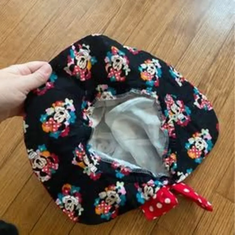 Handmade Minnie Mouse Disney hat for toddler to little kids - like new!